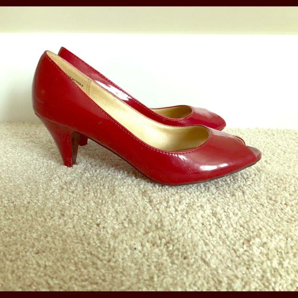 Mossimo heel shoes.